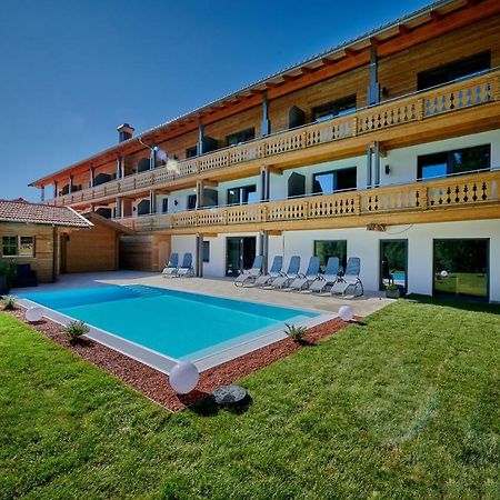 Landhotel Moorhof Нойшёнау Экстерьер фото