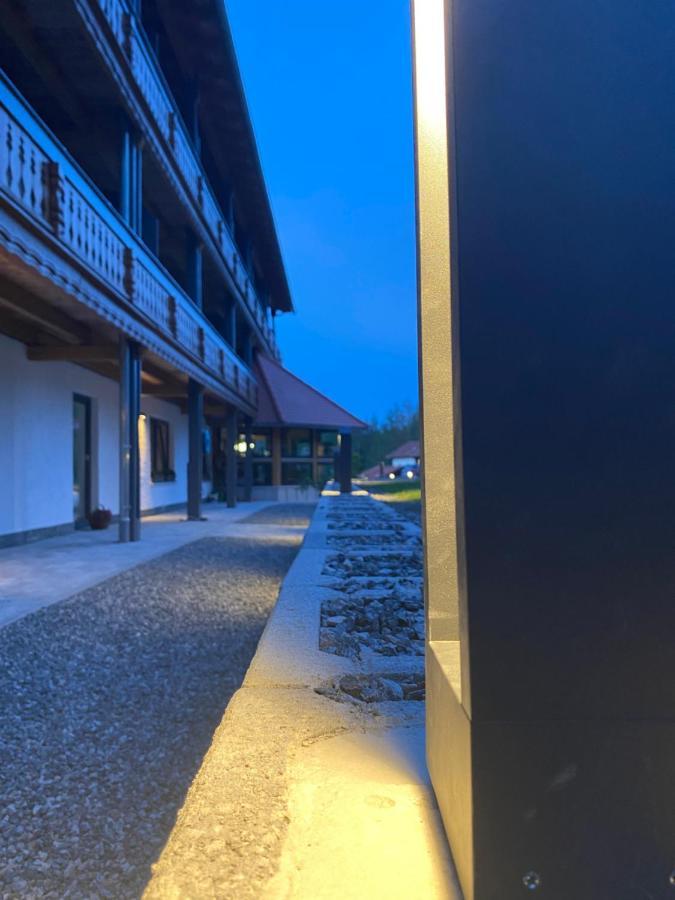 Landhotel Moorhof Нойшёнау Экстерьер фото