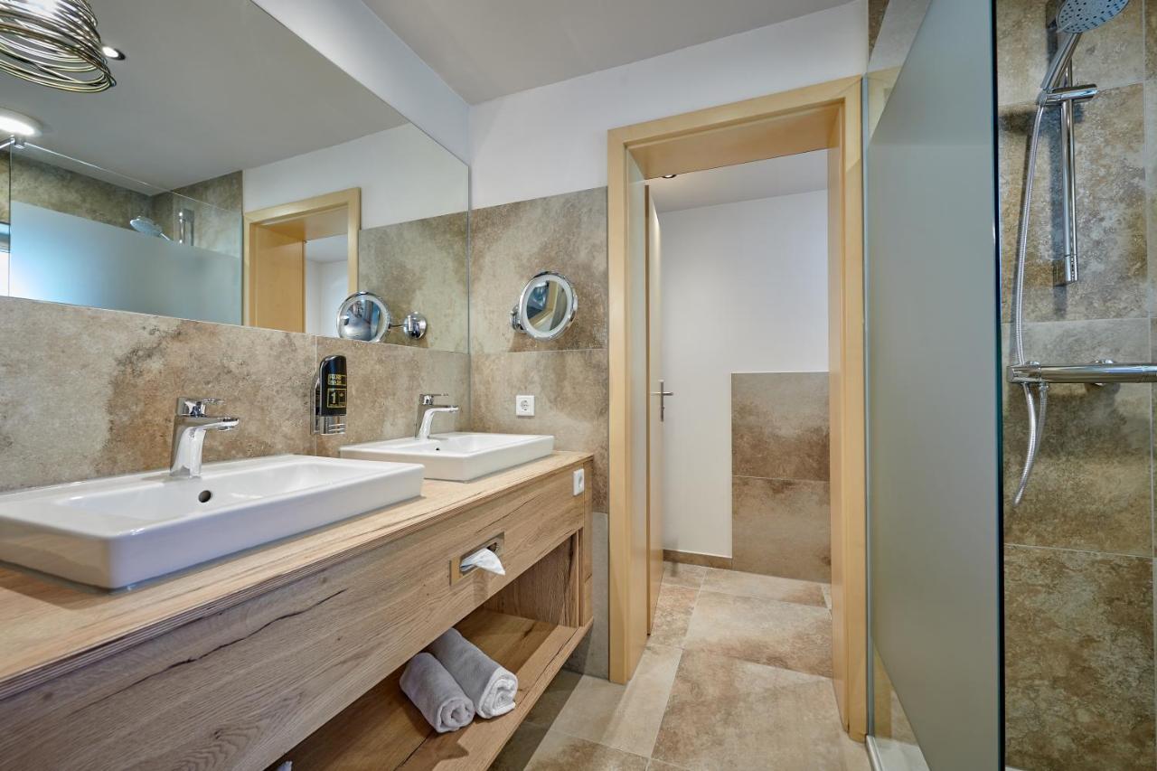 Landhotel Moorhof Нойшёнау Экстерьер фото