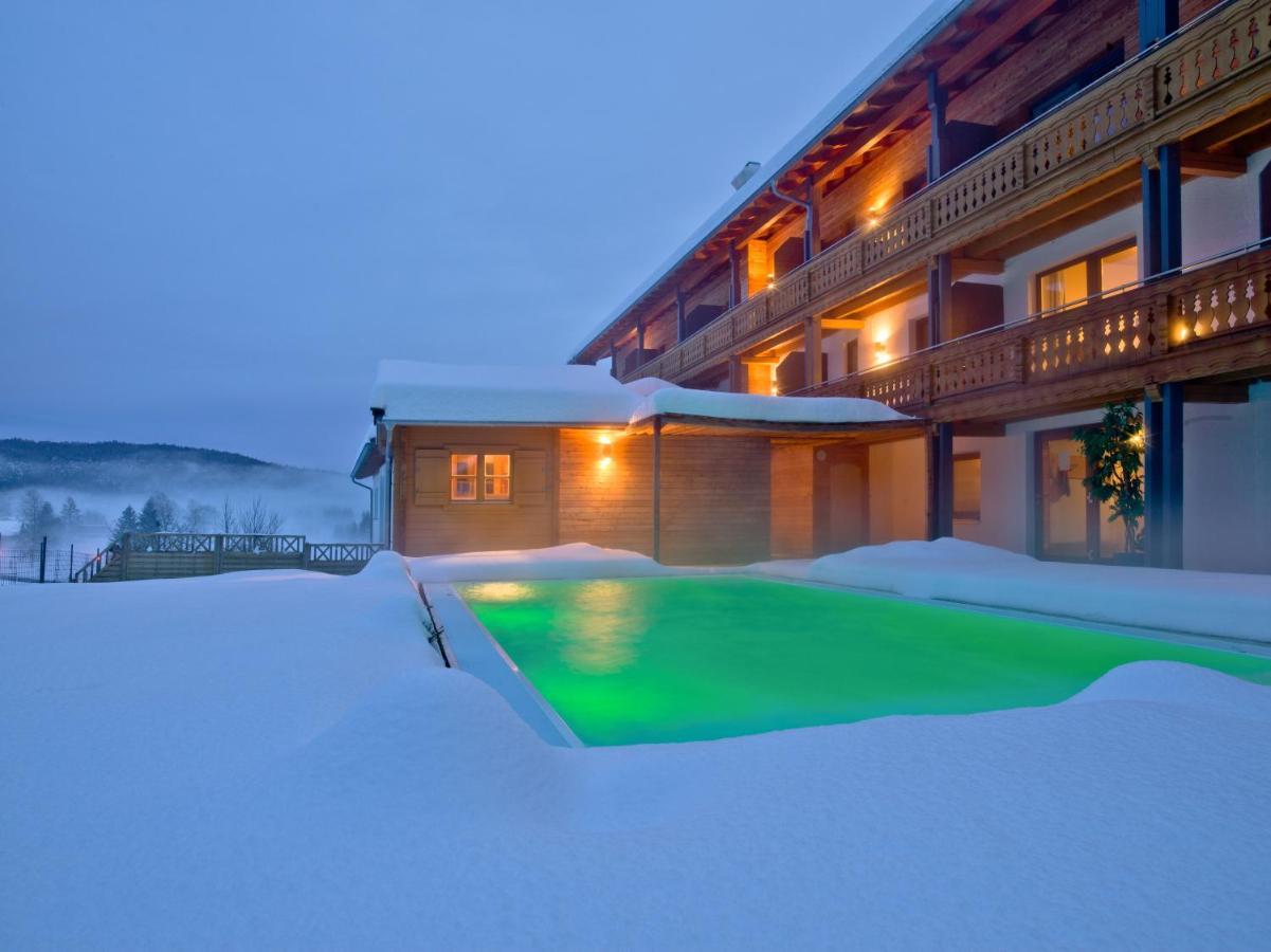 Landhotel Moorhof Нойшёнау Экстерьер фото